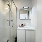 Дом отдыха Seashell - Luxurious Renovated Gas Station Коксейде