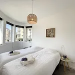 Seashell - Luxurious Renovated Gas Station * Коксейде