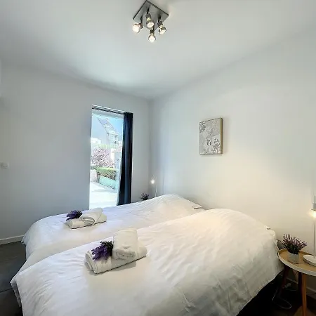 Vakantiehuis Seashell - Luxurious Renovated Gas Station