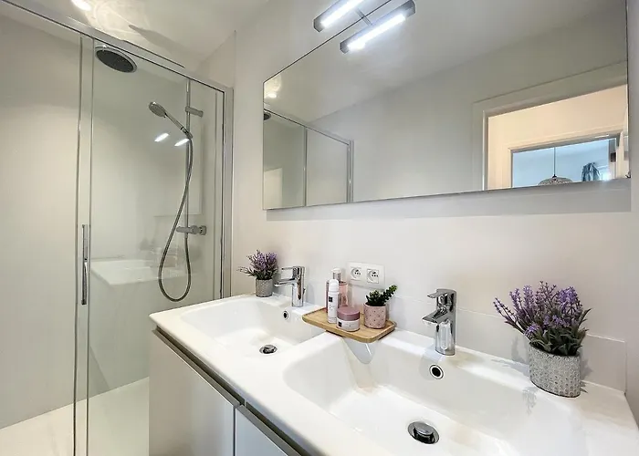 Seashell - Luxurious Renovated Gas Station * Koksijde