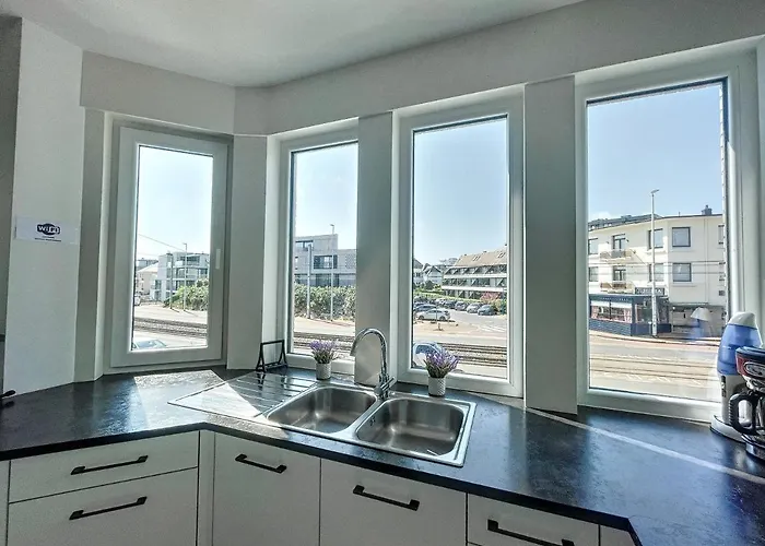 Seashell - Luxurious Renovated Gas Station Holiday home *